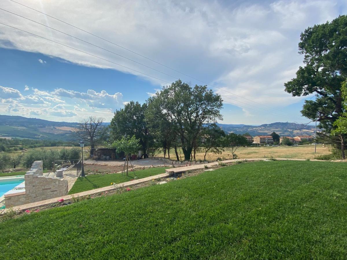 Appartamento Dell Agriturismo Pane E Olio Todi Luaran gambar