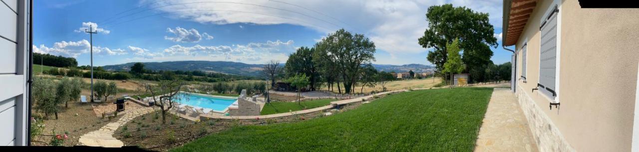 Appartamento Dell Agriturismo Pane E Olio Todi Luaran gambar