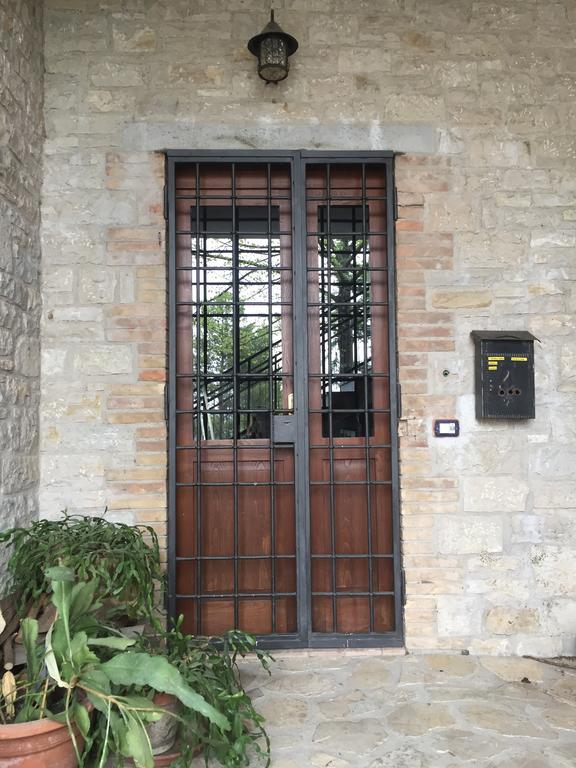 Appartamento Dell Agriturismo Pane E Olio Todi Luaran gambar